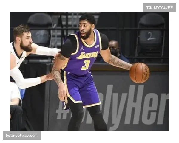 萨博尼斯解读低位背打战术价值 惩罚换防维持进攻体系